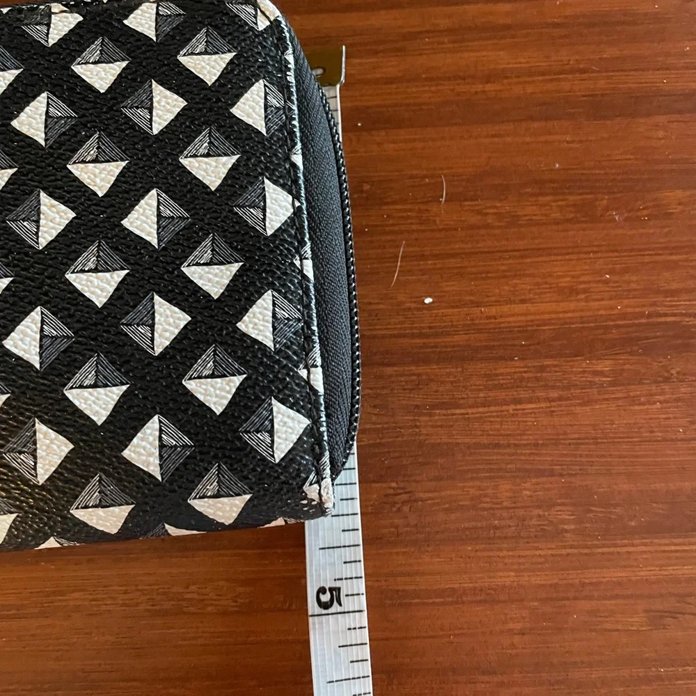 Vera Bradley Wallet Black White